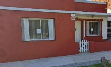 Casa en venta - 1 Dormitorio 1 Baño - Cochera - 327Mts2 - Quilmes Oeste