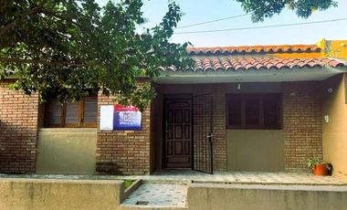 Casa en venta - 3 Dormitorios 1 Baño - Córdoba