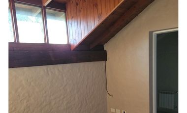 Casa en venta - 4 Dormitorios 3 Baños - Cochera - 244Mts2 - Bella Vista
