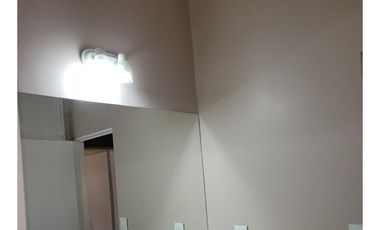 Casa en venta - 4 Dormitorios 3 Baños - Cochera - 244Mts2 - Bella Vista