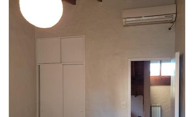 Casa en venta - 4 Dormitorios 3 Baños - Cochera - 244Mts2 - Bella Vista