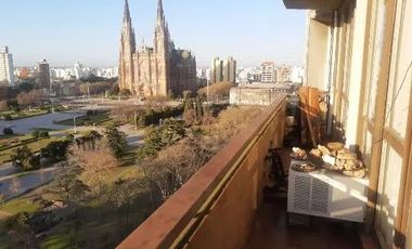 Departamento en venta - 3 Dormitorios 2 Baños - 86Mts2 - La Plata