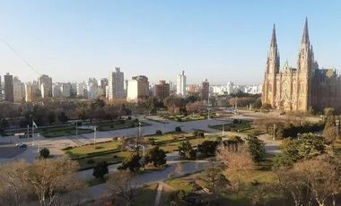 Departamento en venta - 3 Dormitorios 2 Baños - 86Mts2 - La Plata