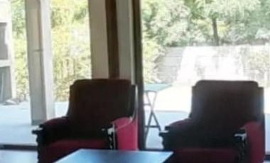 Casa en venta - 2 Dormitorios 2 Baños - Cocheras - 330Mts2 - Quequén