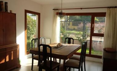 Casa en venta - 2 Dormitorios 2 Baños - Cocheras - 330Mts2 - Quequén