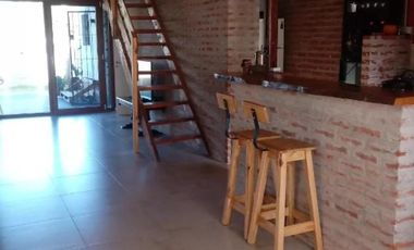Casa en venta - 2 Dormitorios 2 Baños - Cocheras - 330Mts2 - Quequén