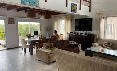 Casa en venta - 4 Dormitorios 2 Baños - Pinamar