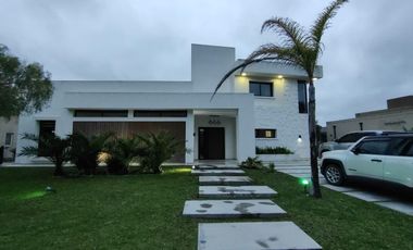 VENTA CASA BARRIO SANTA JUANA