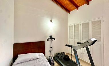 Vendo Apto Penthouse Remodelado En Laureles.