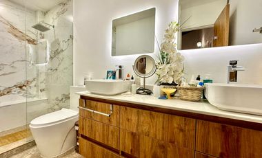 Vendo Apto Penthouse Remodelado En Laureles.