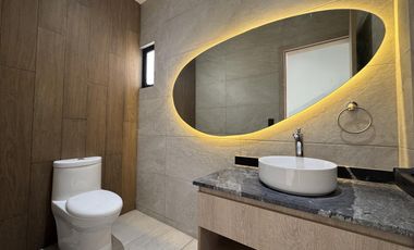 CASA DE 3 NIVELES  EN VENTA EN PUNTA TIBURÓN