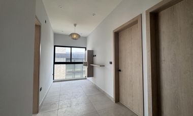 CASA DE 3 NIVELES  EN VENTA EN PUNTA TIBURÓN