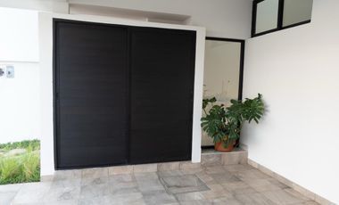 CASA EN VENTA EN LOMAS DE LA RIOJA