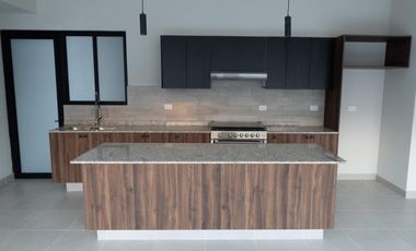 CASA EN VENTA EN LOMAS DE LA RIOJA
