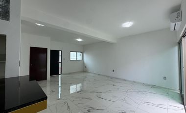 CASA EN VENTA EN LOMAS DE LA RIOJA / MÚSICAS
