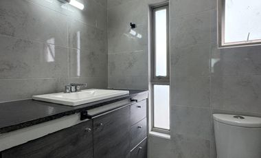 CASA EN VENTA EN LOMAS DE LA RIOJA / MÚSICAS