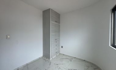 CASA EN VENTA EN LOMAS DE LA RIOJA / MÚSICAS