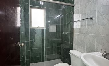 CASA EN VENTA EN LOMAS DE LA RIOJA / MÚSICAS