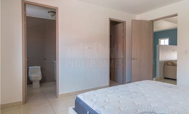 Remate: Venta de Casa en Versalles, Ph Reservas de Versalles.