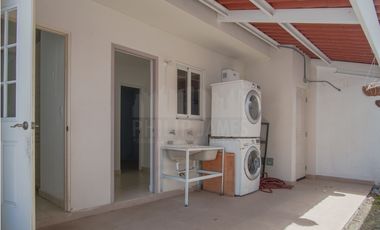 Remate: Venta de Casa en Versalles, Ph Reservas de Versalles.