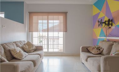 Remate: Venta de Casa en Versalles, Ph Reservas de Versalles.