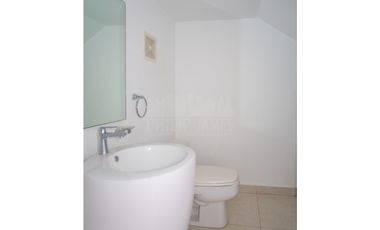 Remate: Venta de Casa en Versalles, Ph Reservas de Versalles.