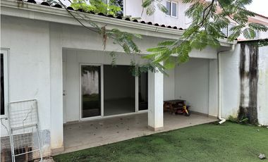 Venta de Casa en Costa Sur, PH Quintas de Versalles