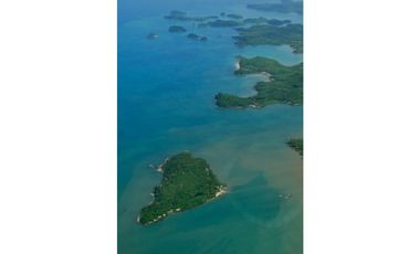 ARCHIPIELAGO DE LAS PERLAS / ISLA / 40 HECTAREAS / CON POBLACION