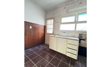 PH 3 Ambientes 1º piso con Patio Jujuy y Alvarado