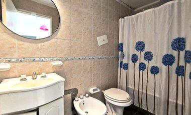 PH 3 Ambientes San Cayetano con Patio Luminoso