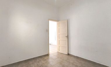 PH 3 Ambientes San Cayetano con Patio Luminoso