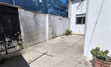 PH 3 Ambientes San Cayetano con Patio Luminoso