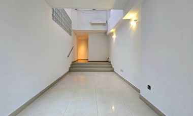 OFICINA VENTA Congreso 5 amb 2 cocheras 176m RENTA