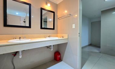 OFICINA VENTA Congreso 5 amb 2 cocheras 176m RENTA