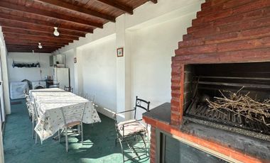 CASA VENTA AVELLANEDA 3 DORMITORIOS APTA CREDITO