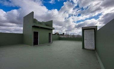 VENTA EDIFICIO DEPOSITO Y 2 DEPARTAMENTOS 3 AMBS