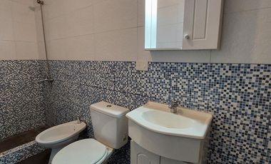 VENTA EDIFICIO DEPOSITO Y 2 DEPARTAMENTOS 3 AMBS