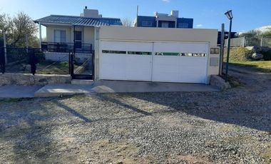 SE VENDE CASA ALTOS DEL PORTEZUELO