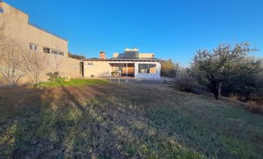 SE VENDE CASA ALTOS DEL PORTEZUELO