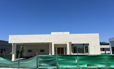 Casa en  Fincas del Alba Canning