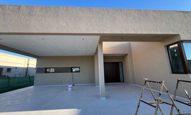 Casa en  Fincas del Alba Canning