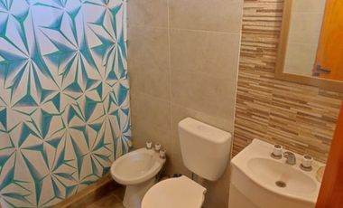Casa en venta - 2 Dormitorios 1 Baño - 70mts2 - Mar Del Tuyu