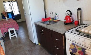 Casa en venta - 2 Dormitorios 1 Baño - 70mts2 - Mar Del Tuyu