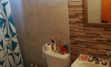 Casa en venta - 2 Dormitorios 1 Baño - 70mts2 - Mar Del Tuyu