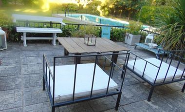 Casa en venta - 3 dormitorios 2 baños - 200mts2 - Azul