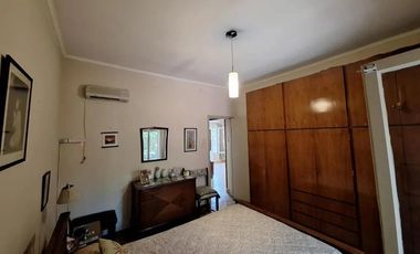 Casa en venta - 2 Dormitorios 1 Baño - Avellaneda