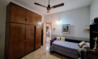 Casa en venta - 2 Dormitorios 1 Baño - Avellaneda