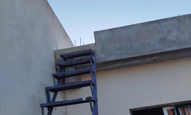 Casa en venta - 2 Dormitorios 3 Baños - Cochera - 143Mts2 - Villa Ballester