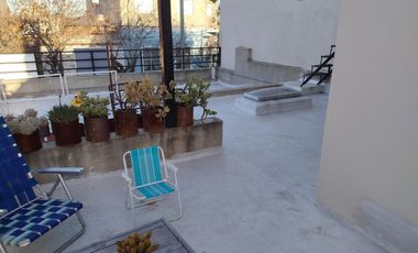 Casa en venta - 2 Dormitorios 3 Baños - Cochera - 143Mts2 - Villa Ballester