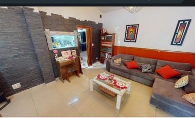 Casa en venta - 4 dormitorios 3 baños - quincho pileta parrilla - 1500mts2 - Tortuguitas